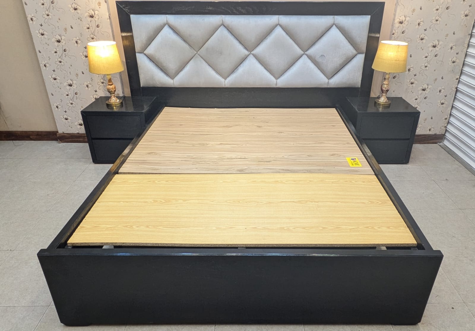 Queen Size Bed Set with Mattress