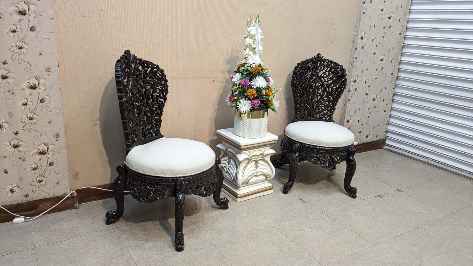 Solid Sheesham Wood Pair of Peri chairs