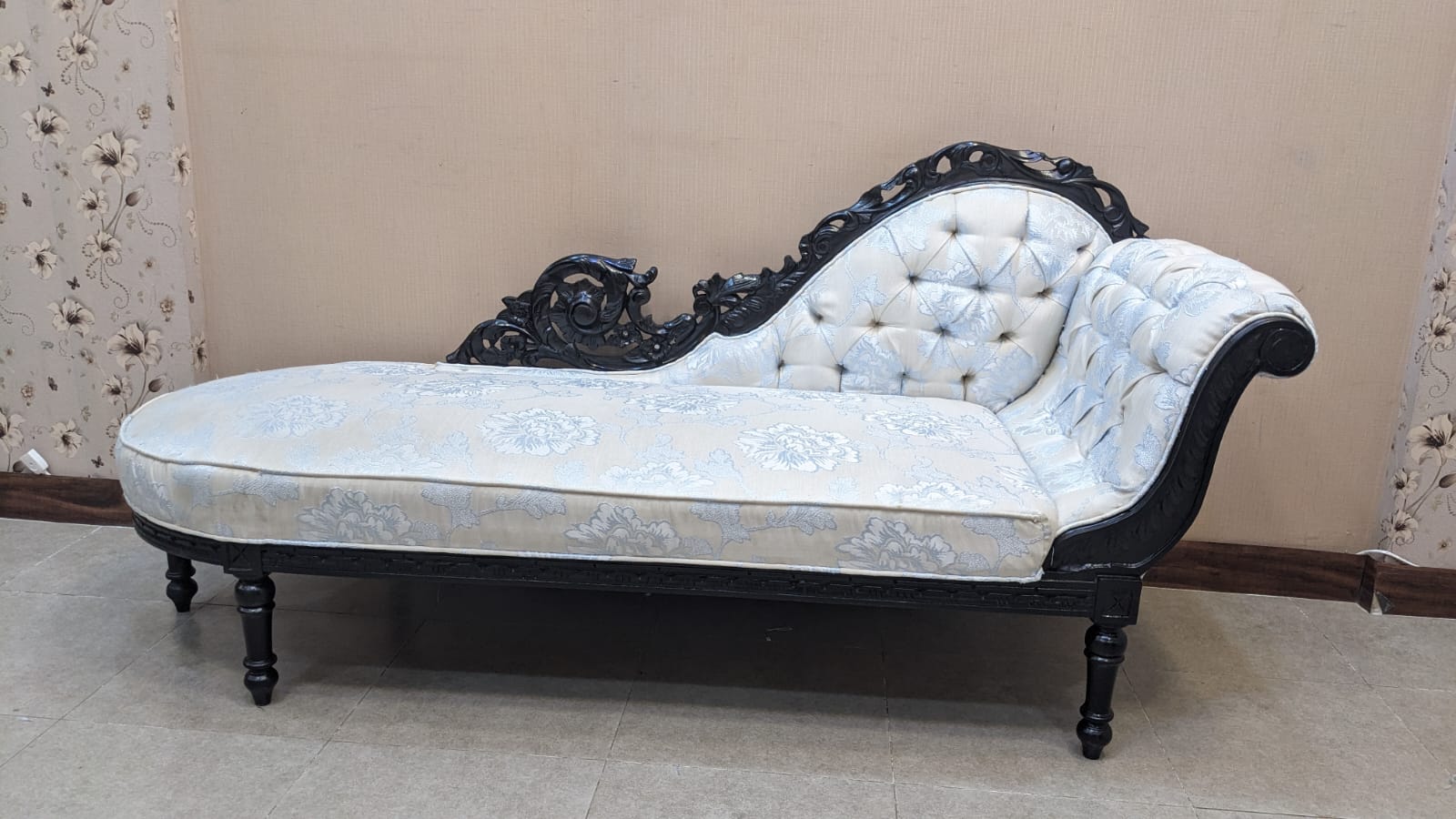 2.5 Seater Divan