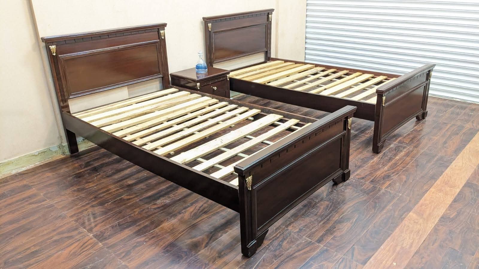 Pair Of Single Bed With 1 Shared Side Table