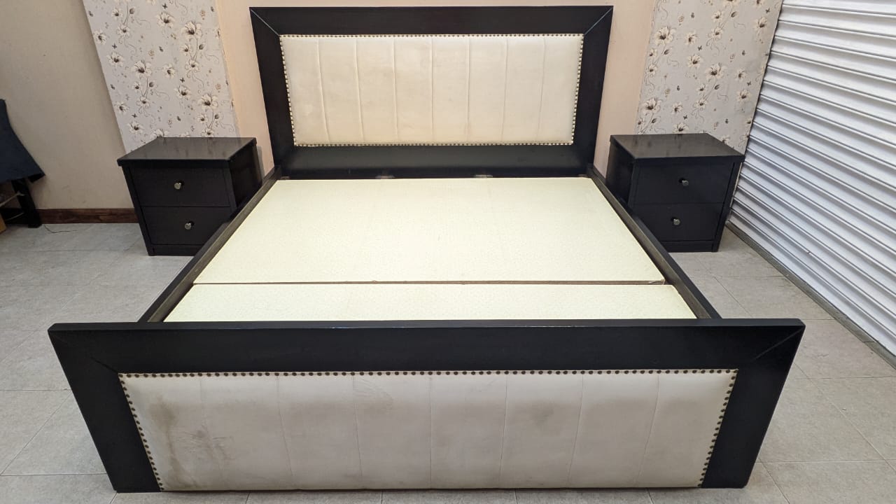 King Size Bed With Storage Drawers and 2 Side Tables