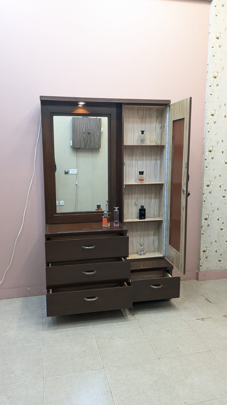 PLY Wood King Size Bed Set