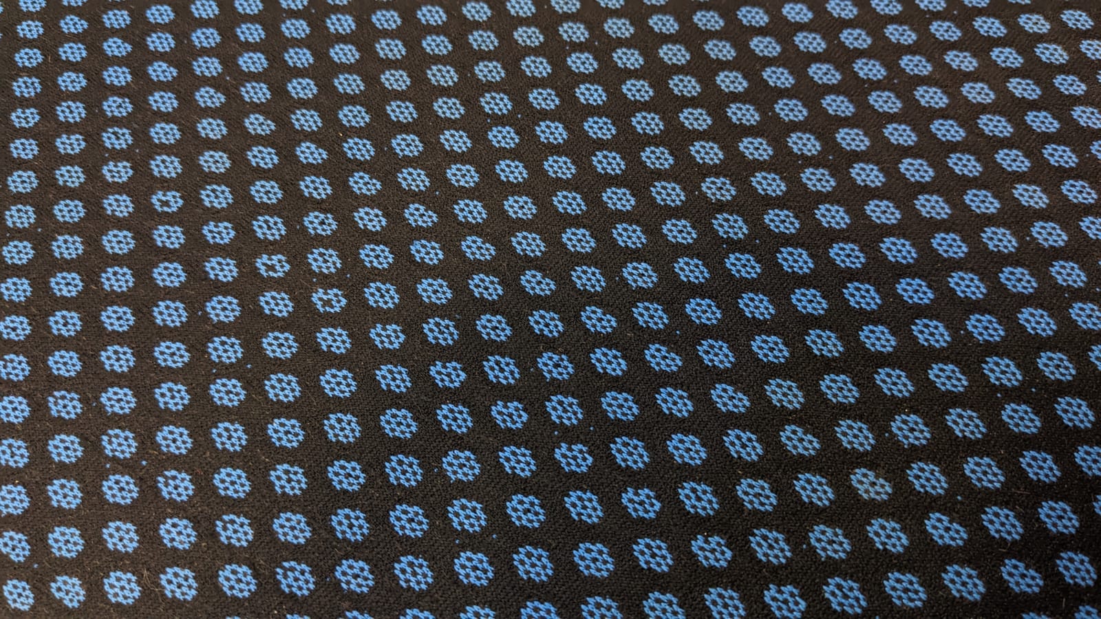 5 Seater Dining Table