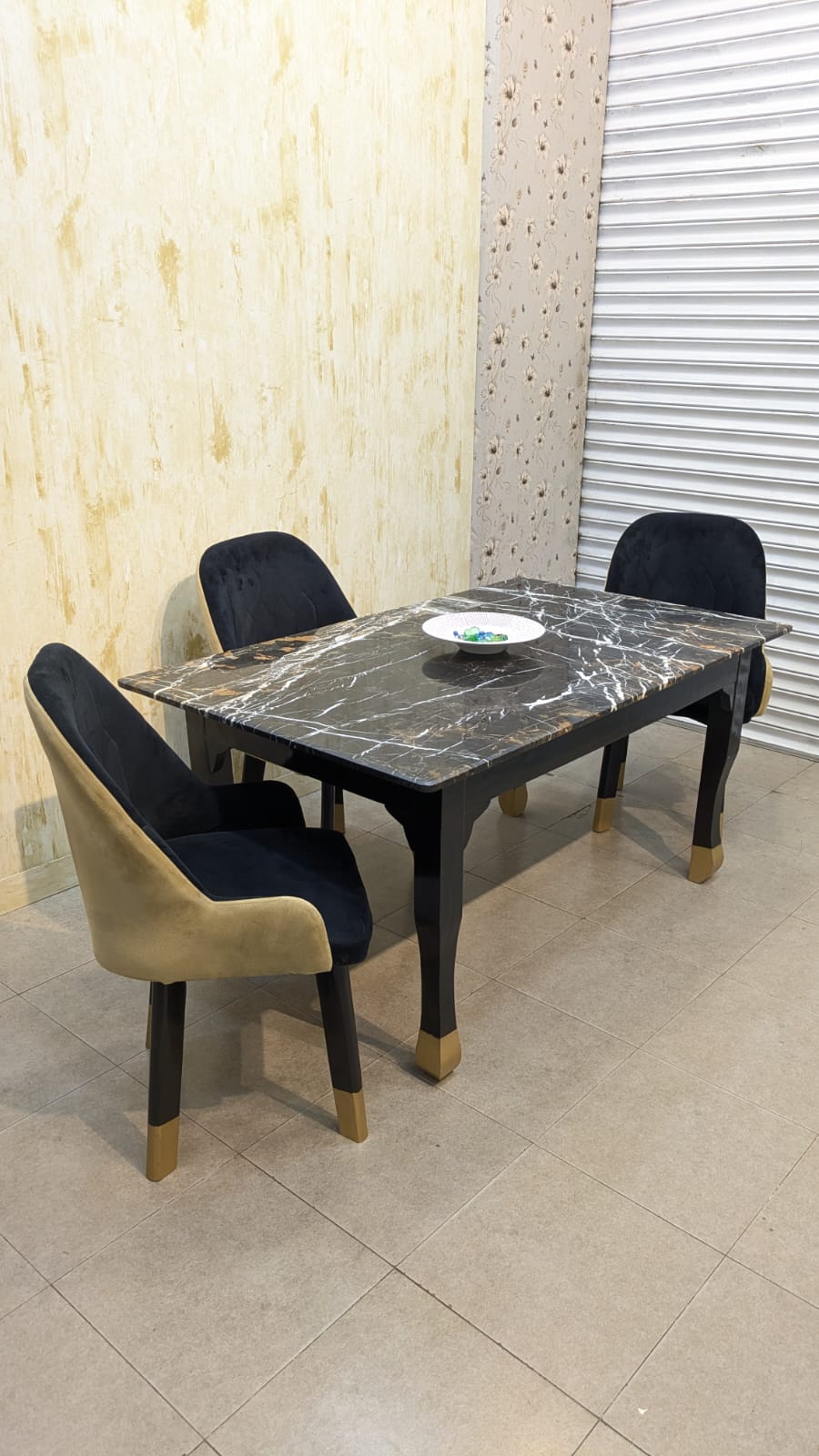 4 Seater Dining Table with Marble Top