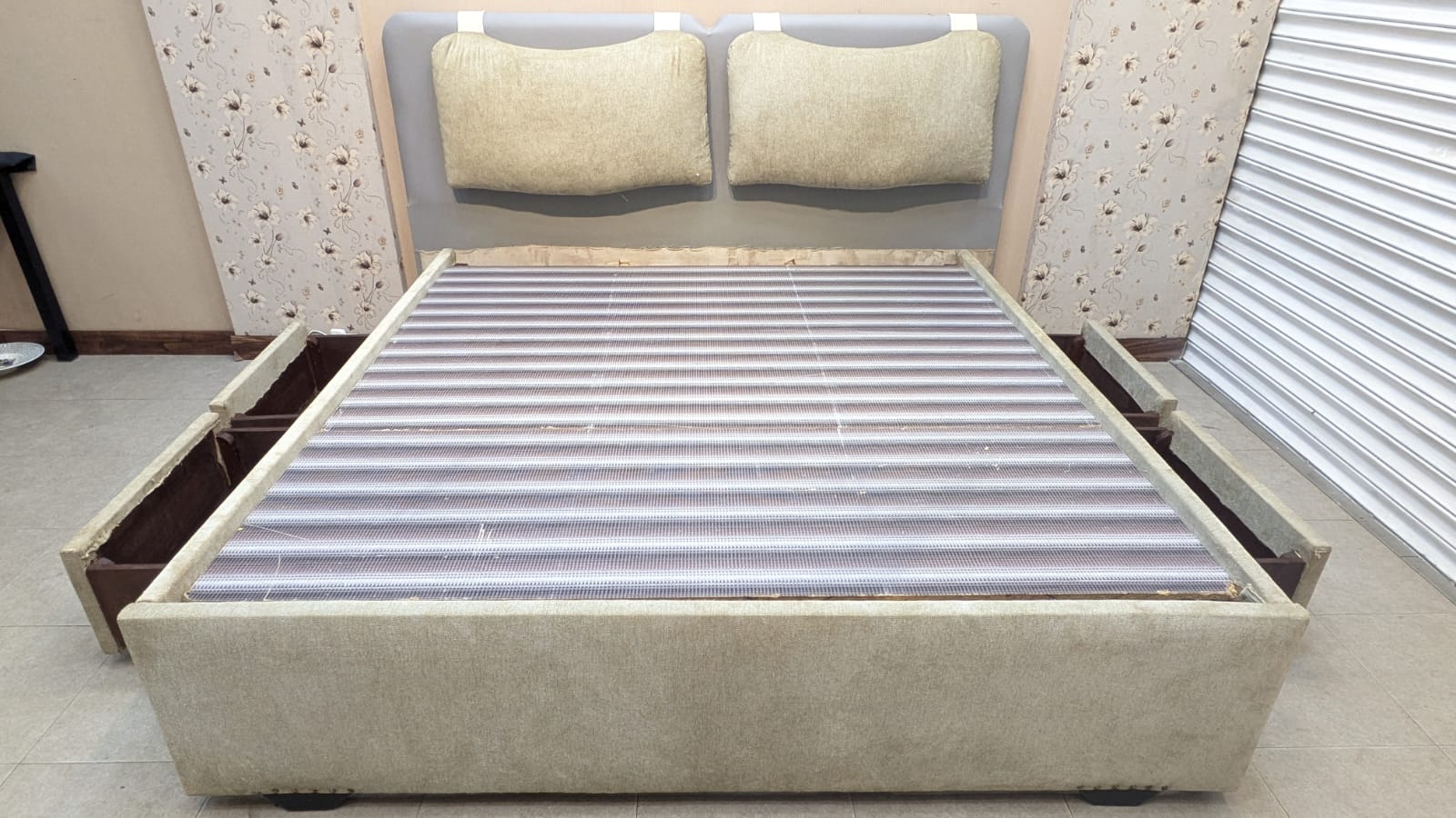 Fully Cushioned King Size Bed