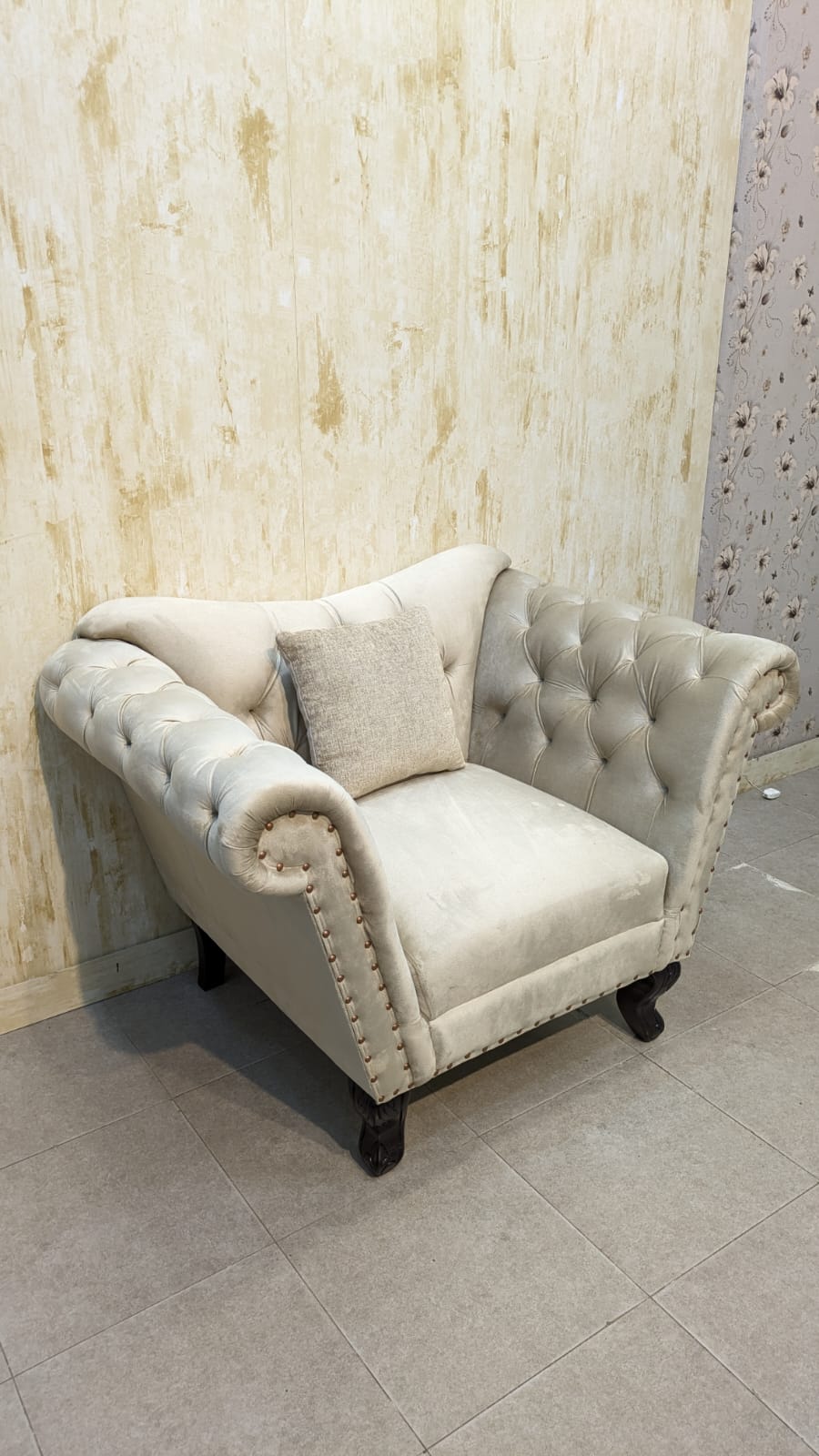 Comfortable 7 Seater Sofa Set