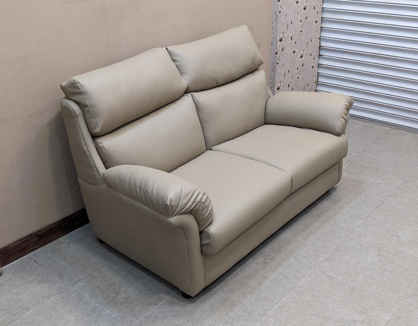 Imported Canadian Sklar peepler 6 Seater Sofa Set