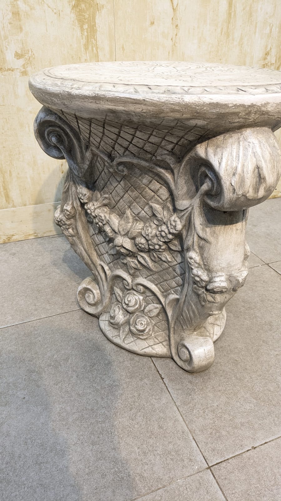 ✨ BRAND NEW ORNATE CLASSICAL-STYLE PEDESTAL ACCENT TABLE ✨