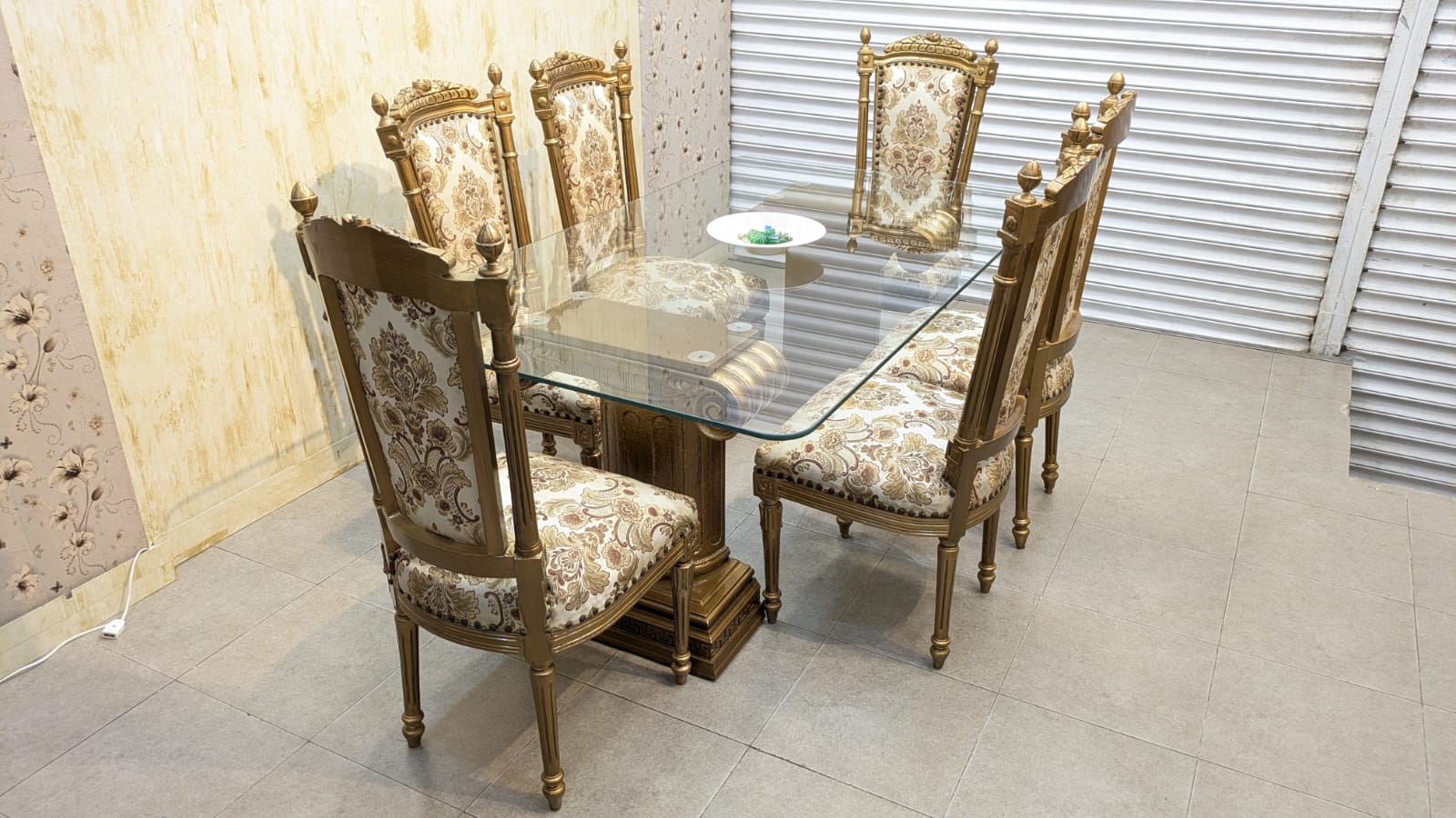 6 Seater Dinning Table