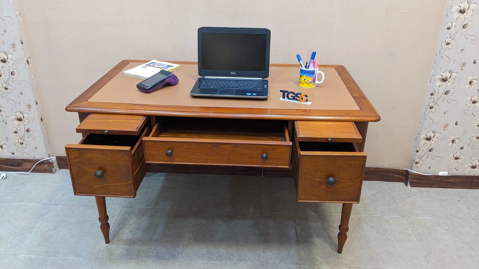 Interwood Writing Desk