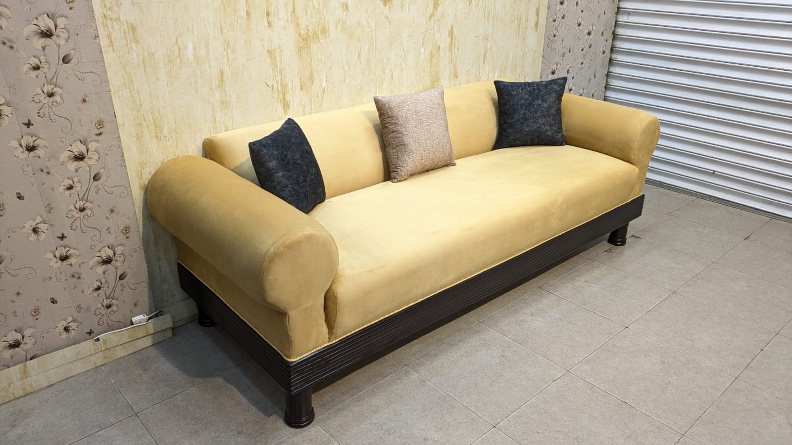 Kalamkaar Furniture – Premium 5 Seater Sofa Set