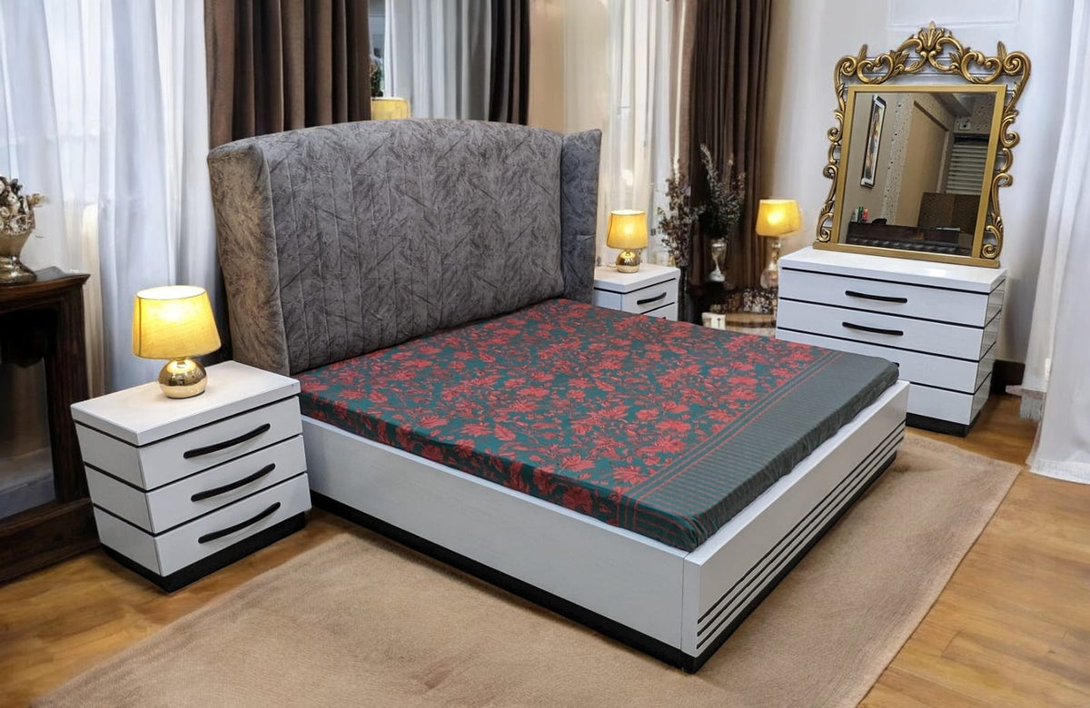 King Size Bed With 2 Side Tables and Dressing