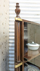 Crockery divider
