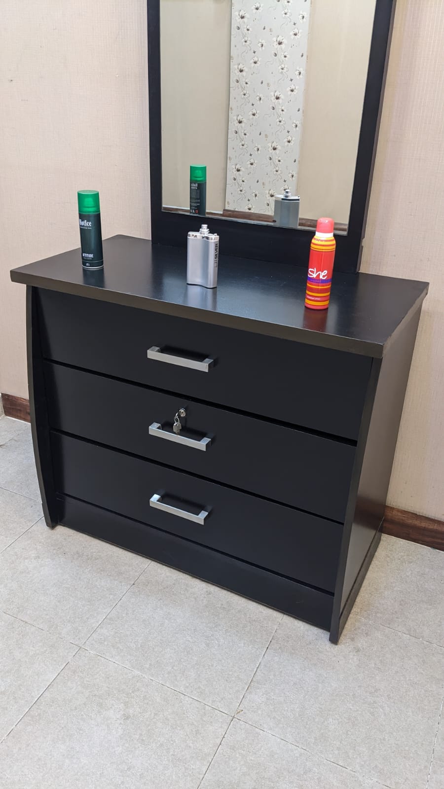 Habitt King Size Bed Set