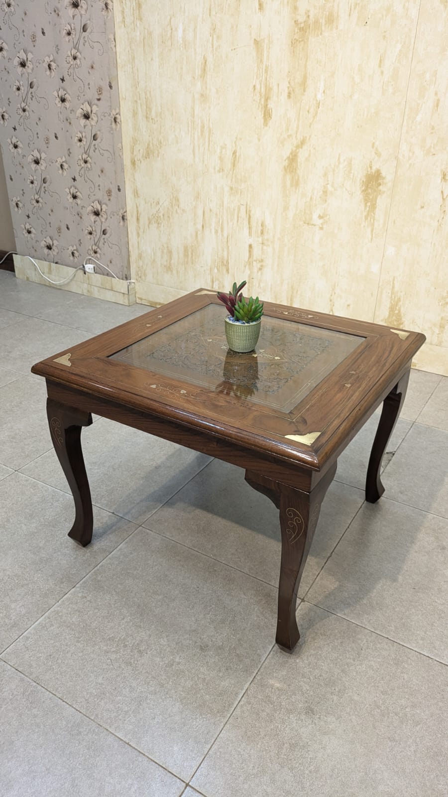 Center Table with 1 Side Table