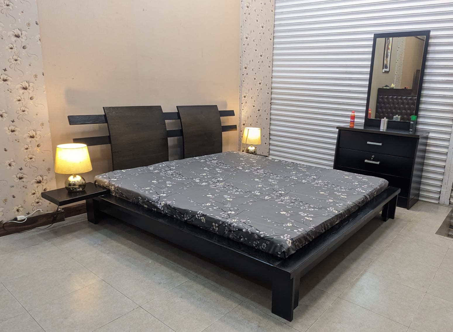 Habitt King Size Bed Set