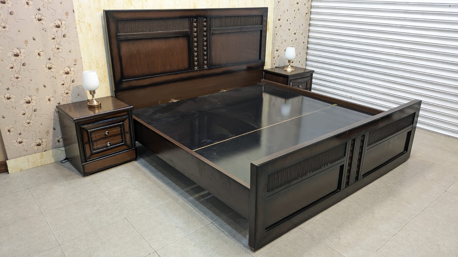 Elegant Design Double Bed Set