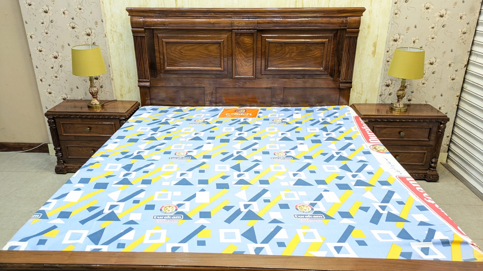King Size Bed With 2 Side Tables and Mattress