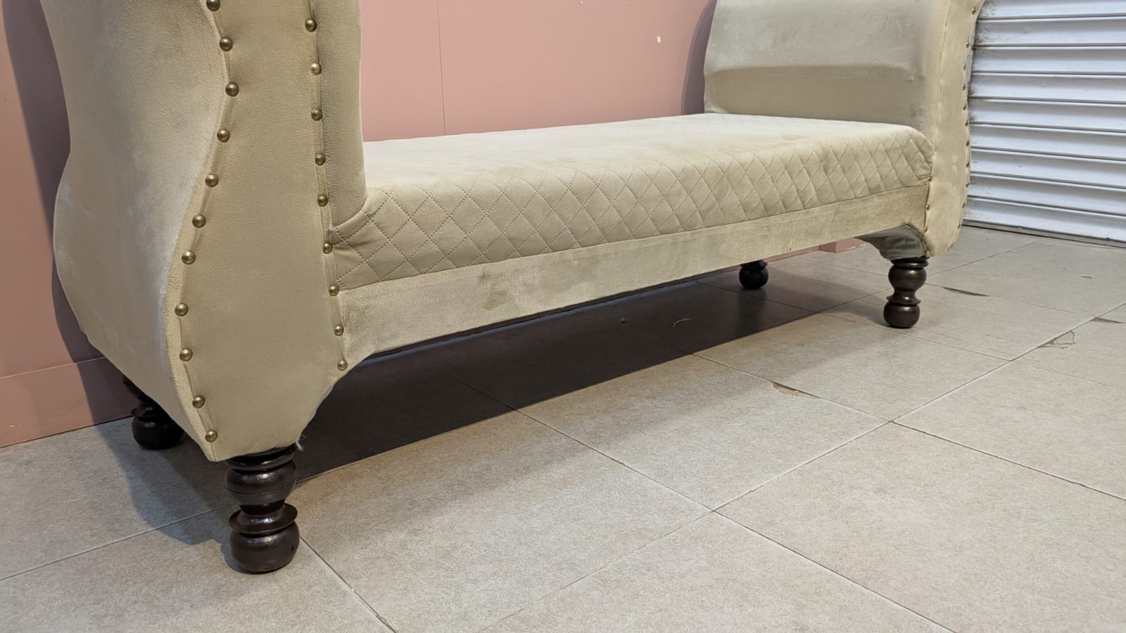 2 Seater Settee