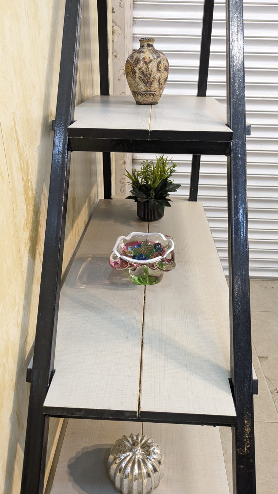 Display Shelf