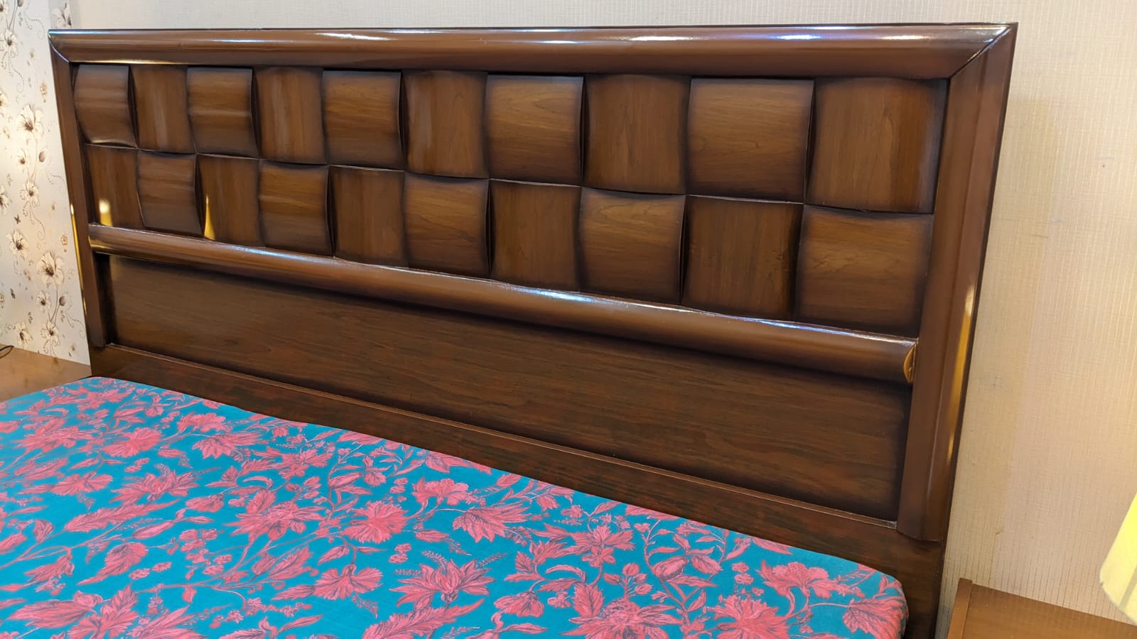 King Size Bedroom Set with Almirah