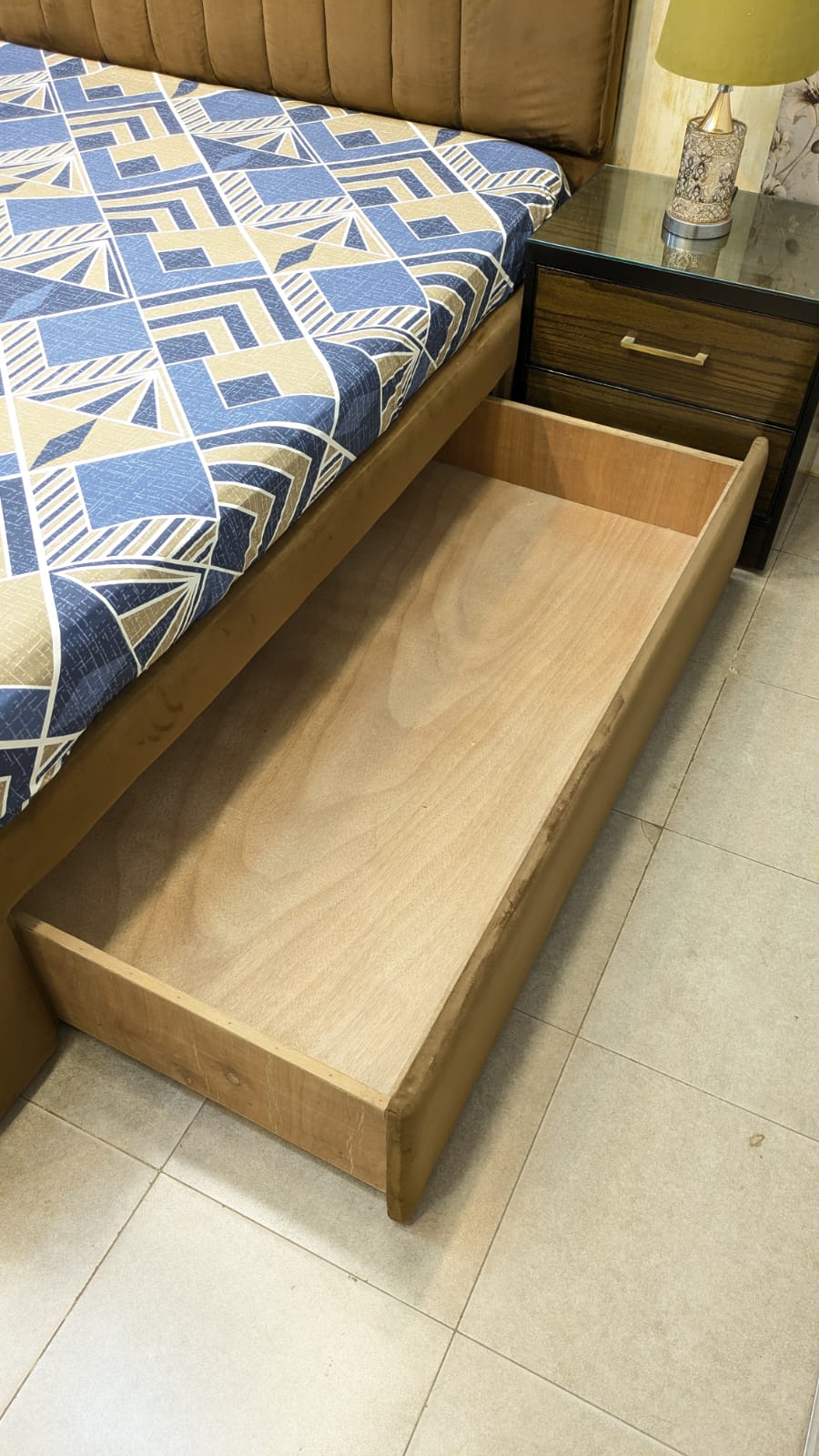 Modern Design King Size Bedroom Set