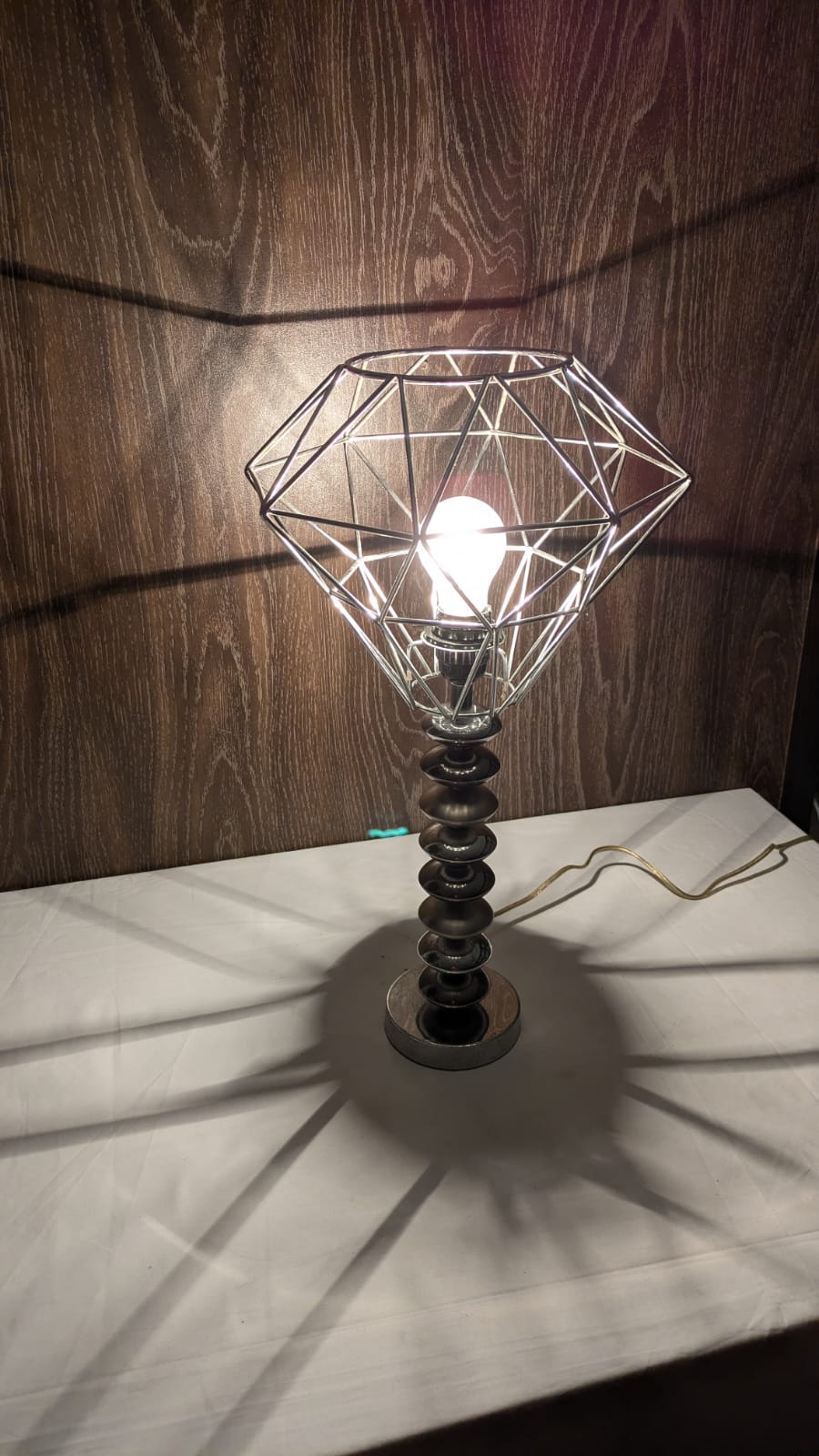 Table lamp