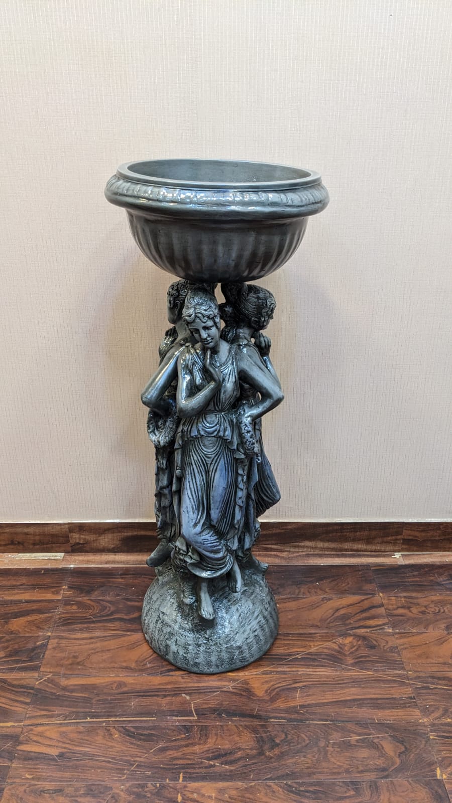 New Pair Of Roman Style Pedestals / Planters