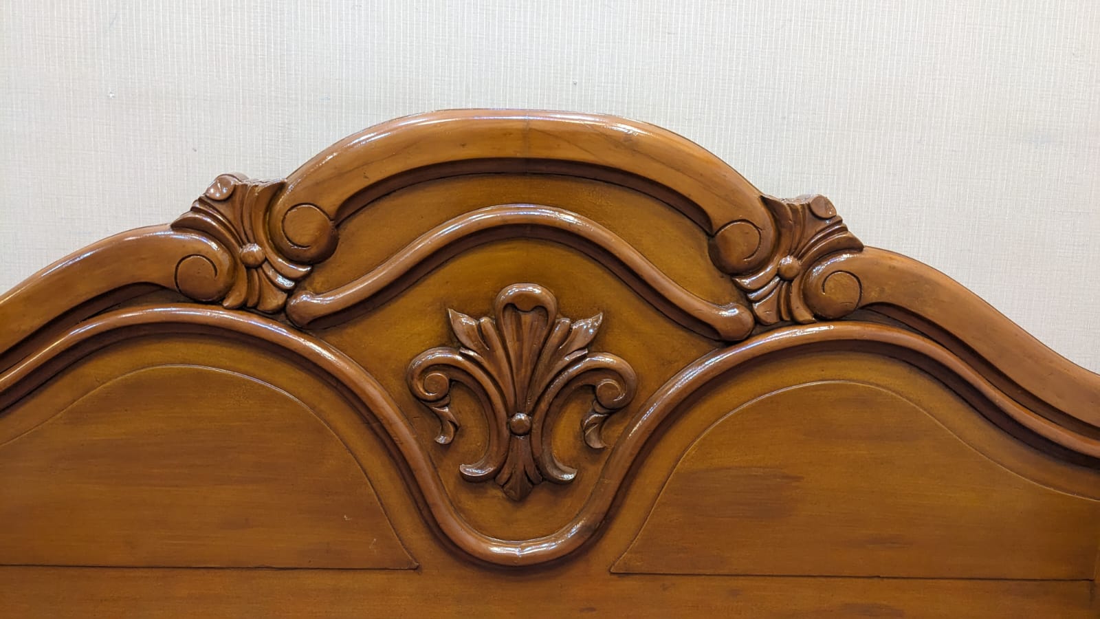 Diyar Wood and Ply King Size Bed with 2 Side Tables