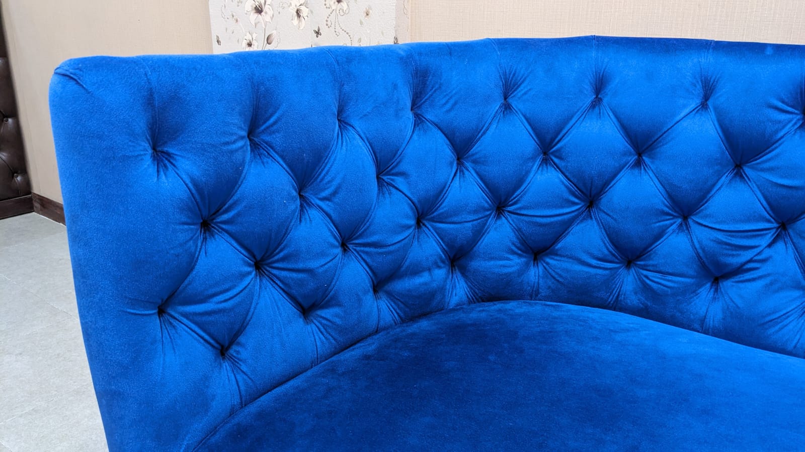 3 Seater Sofa with Center Table