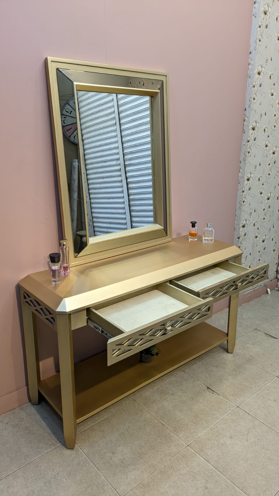 Console With Wall Mounted Mirror Home Centre Dubai