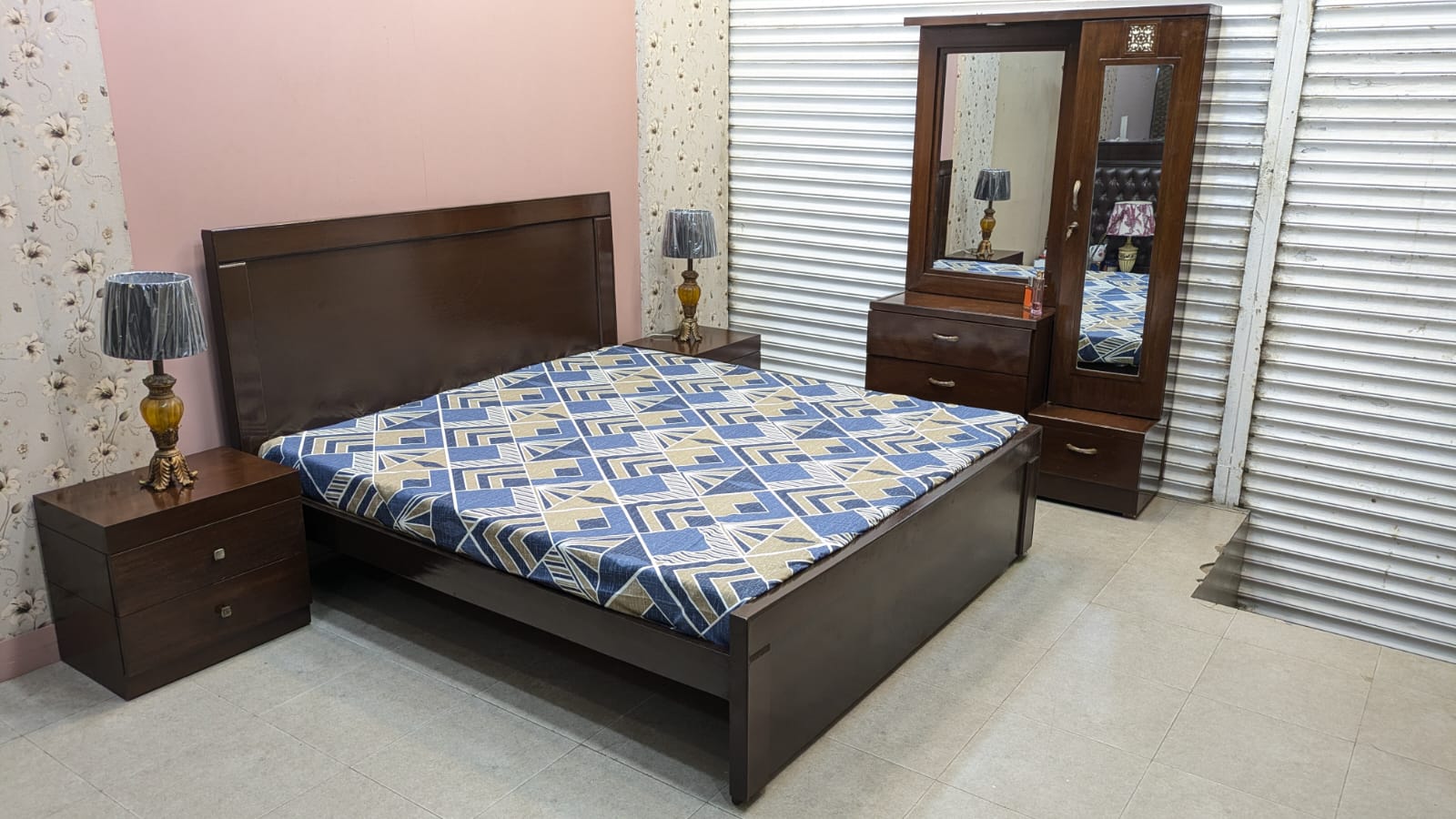 PLY Wood King Size Bed Set