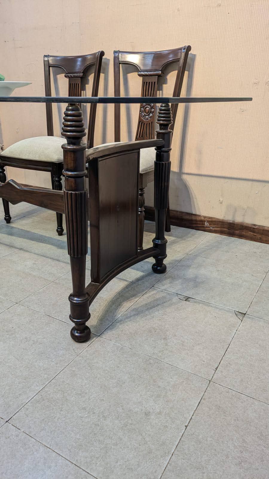 Solid Sheesham Wood 6 Seater Dining Table