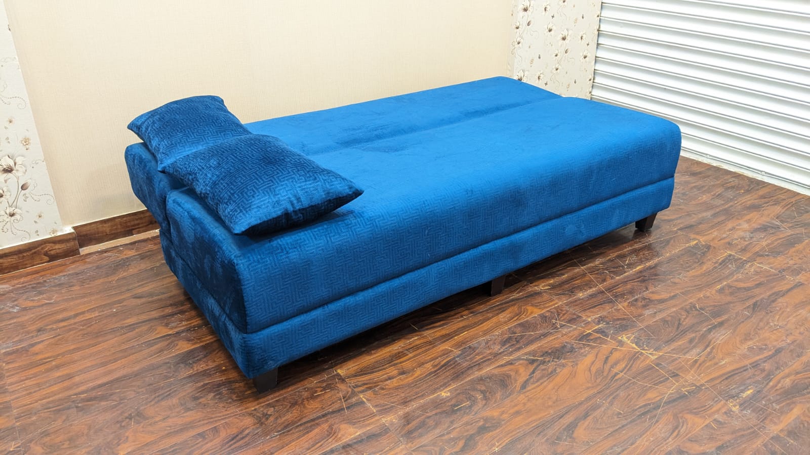 DivineCrafts Sofa Cum Bed