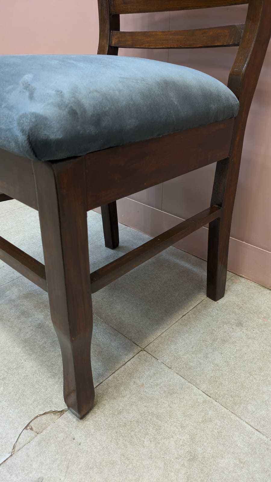 Solid sheesham Wood 4 Seater Dining Table