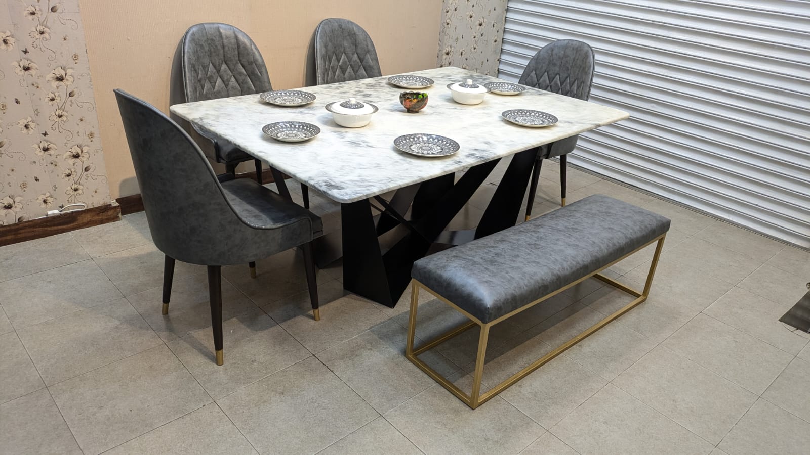 Luxury Design 6 Seater Marble Top Dining Table