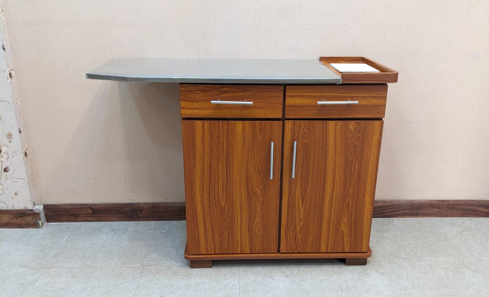 Divinecrafts Brand New Ironing Station