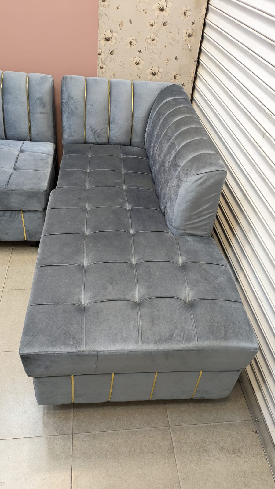 L-SHAPE SOFA SET WITH CENTRE TABLE