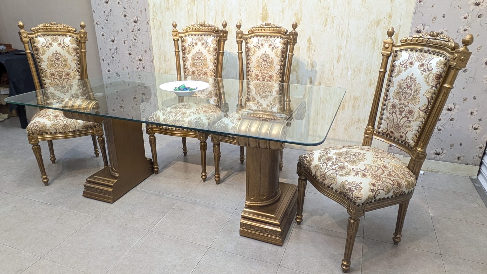 6 Seater Dinning Table