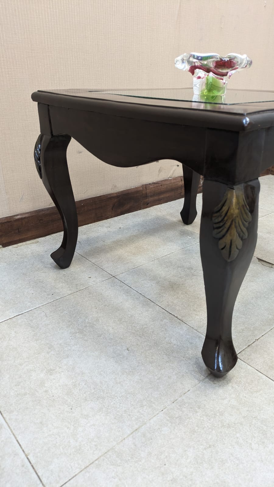 Corner Table
