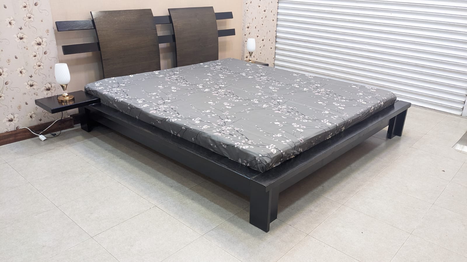 Habitt King Size Bed Set