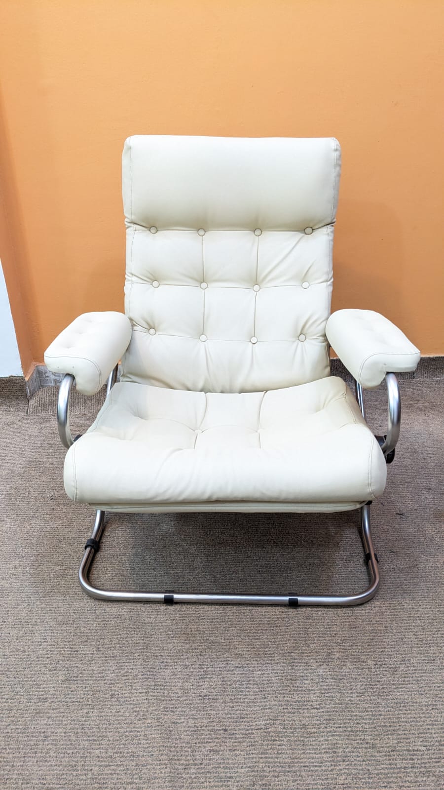 ✨ Imported Vintage ✨ Reclining Chair with Footrest