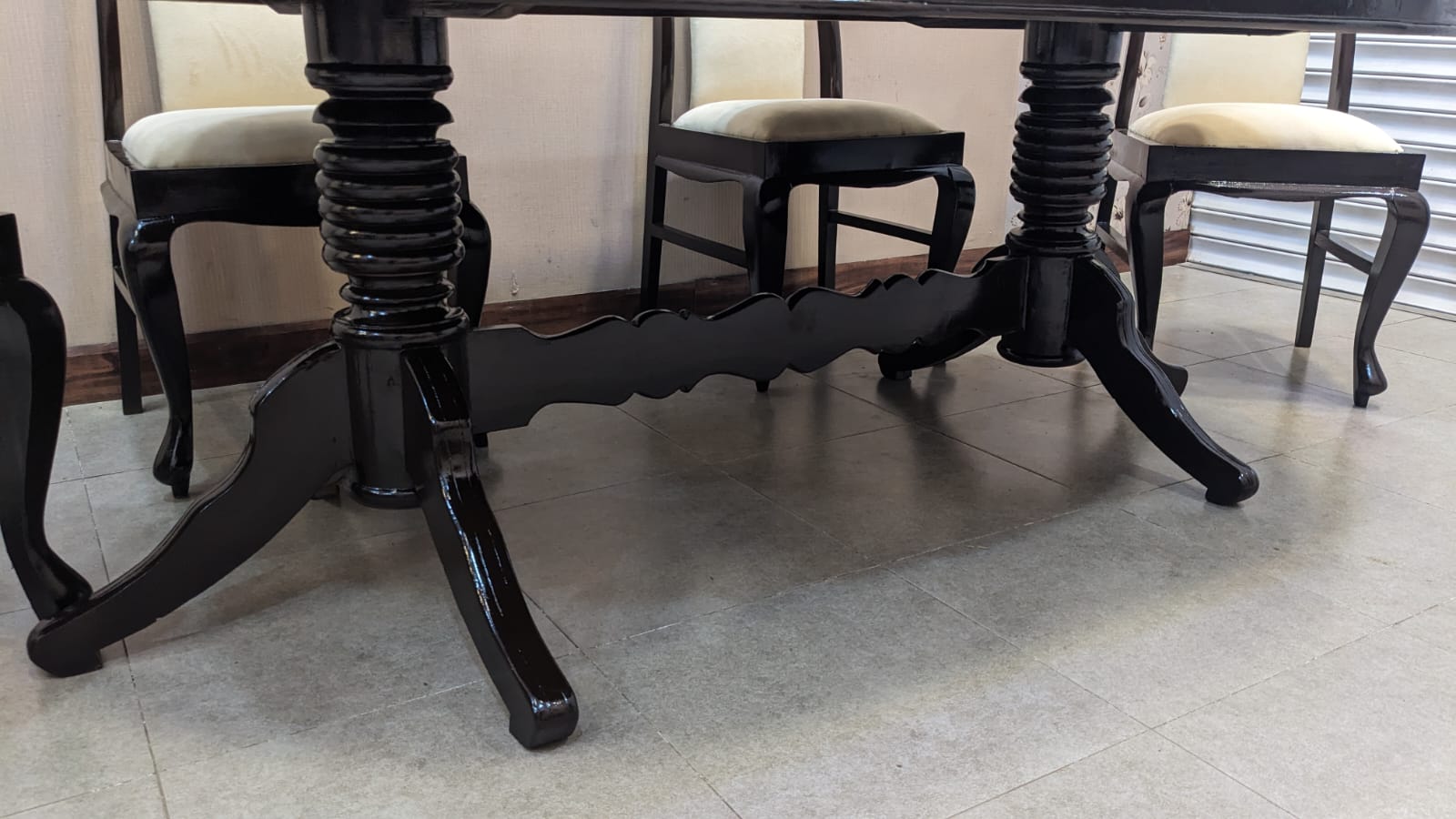 Sheesham Wood 6 Seater Dining Table