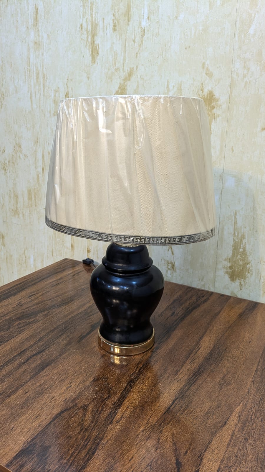 Imported Elegant Table lamp