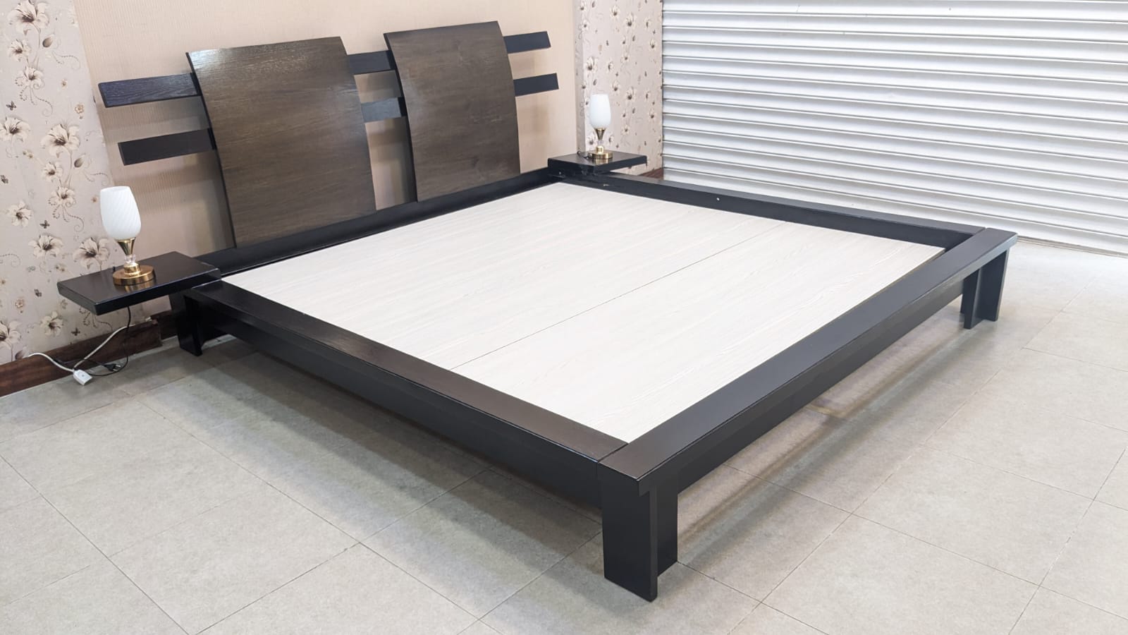 Habitt King Size Bed Set