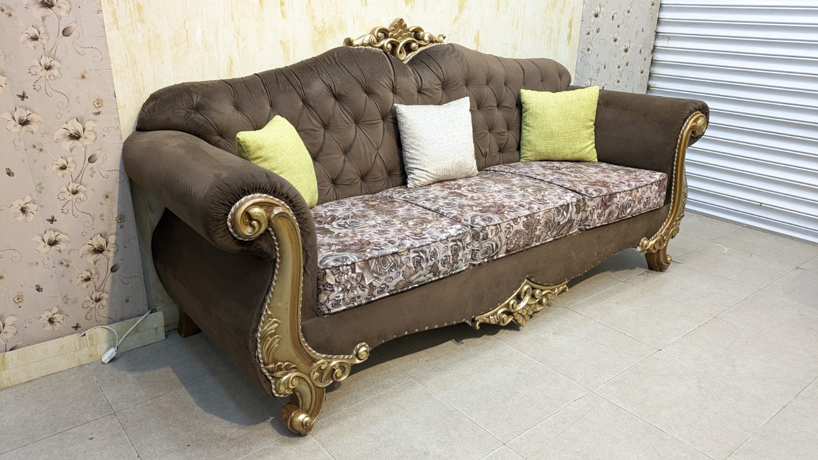 Luxurious 7 Seater Sofa Set