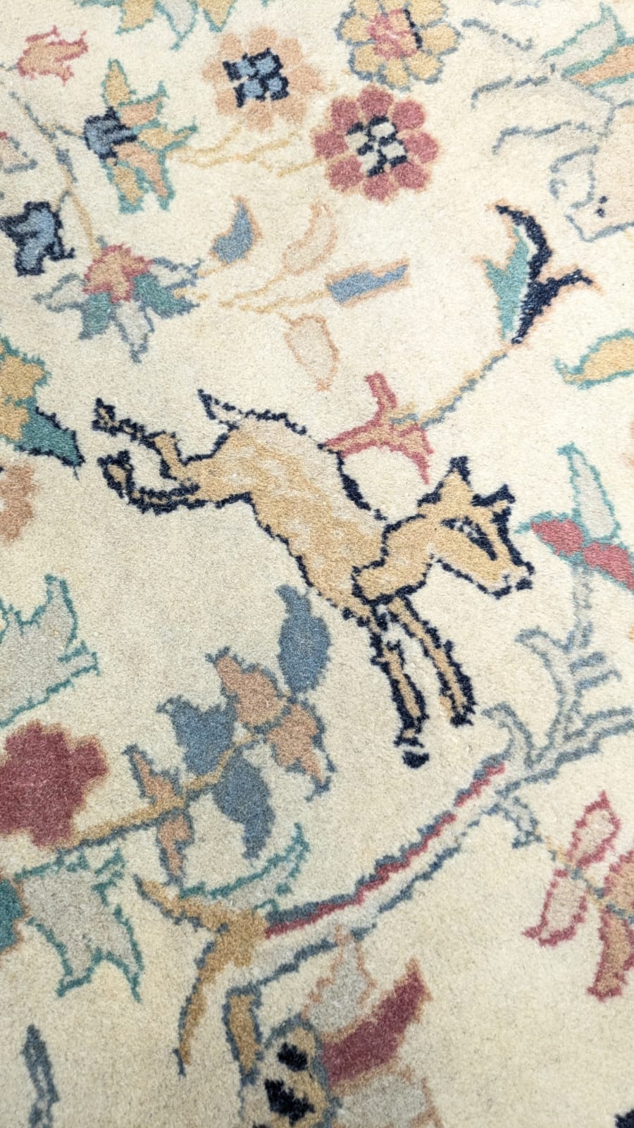 Vintage Persian Shikargah Hand Knotted Carpet