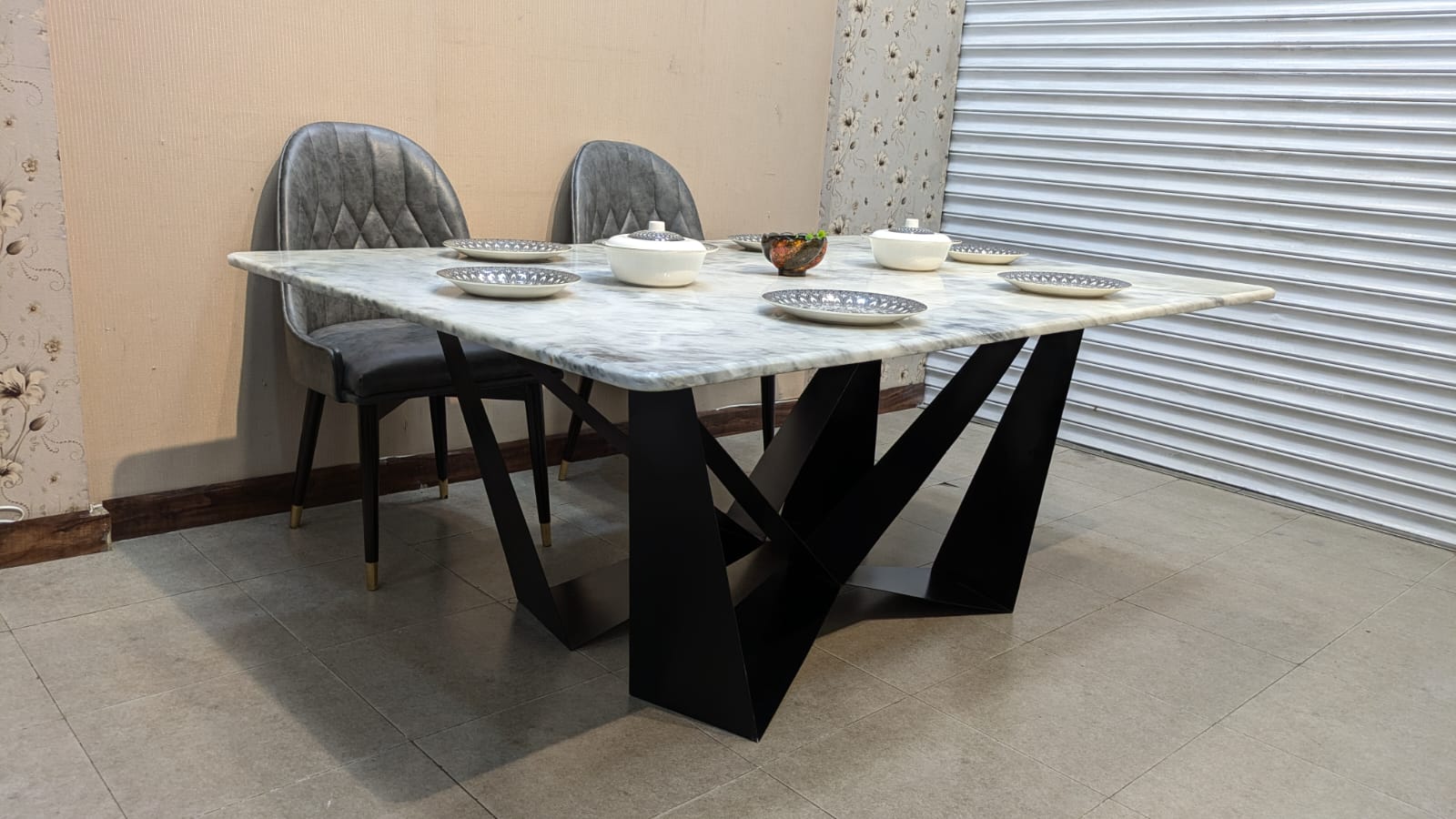 Luxury Design 6 Seater Marble Top Dining Table