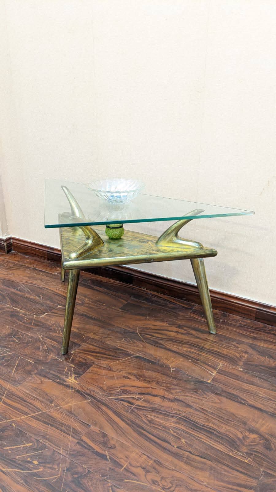 Corner Table