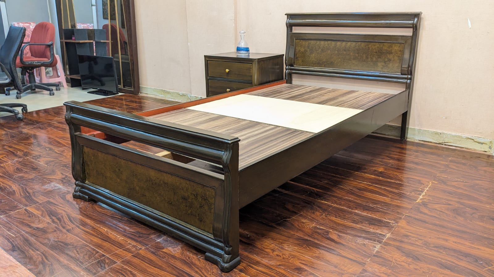 Single Bed With Side Table